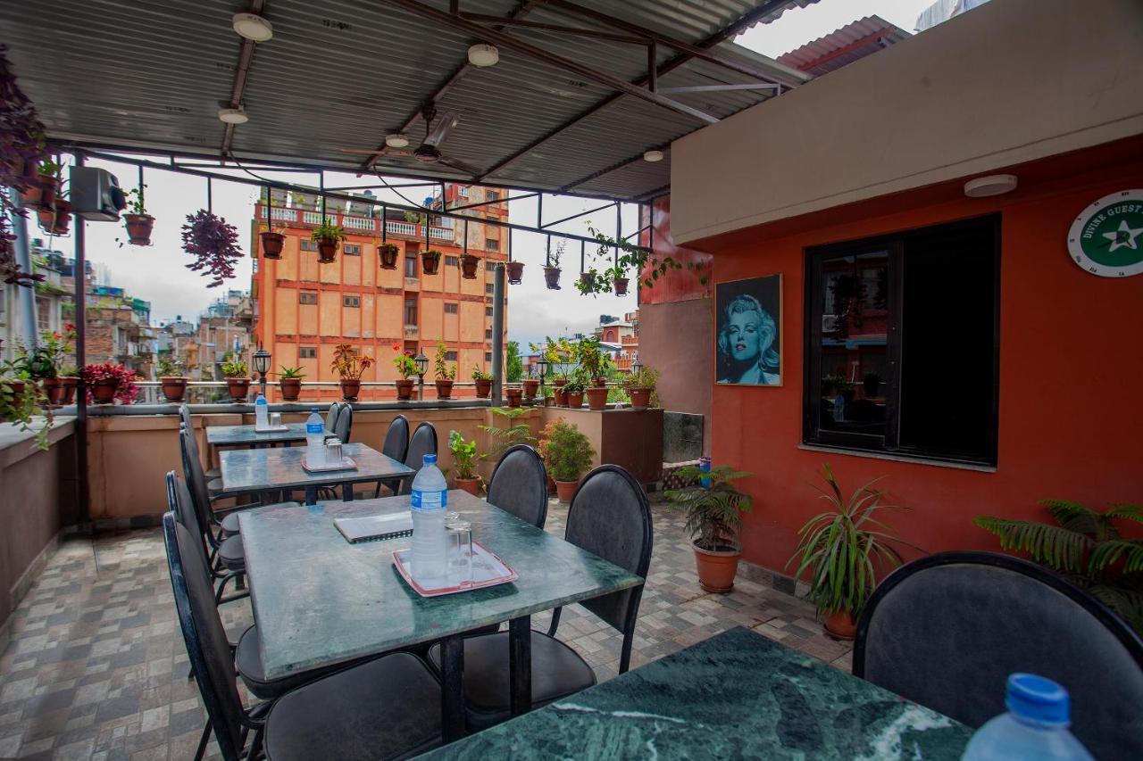 Divine Guest House Katmandu Zewnętrze zdjęcie